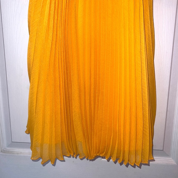 ASOS Yellow Pleated Off the Shoulder Mini Dress - Picture 5 of 9